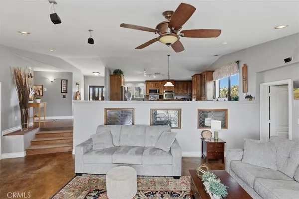 $2,100,000 | 34575 Sycamore Springs Road, Hemet, CA 92544