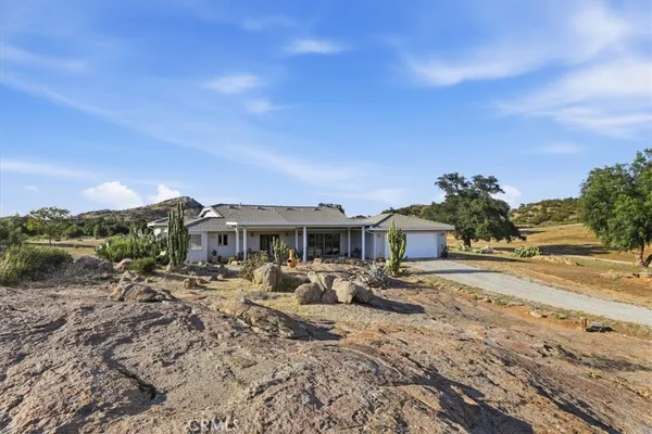 $2,100,000 | 34575 Sycamore Springs Road, Hemet, CA 92544