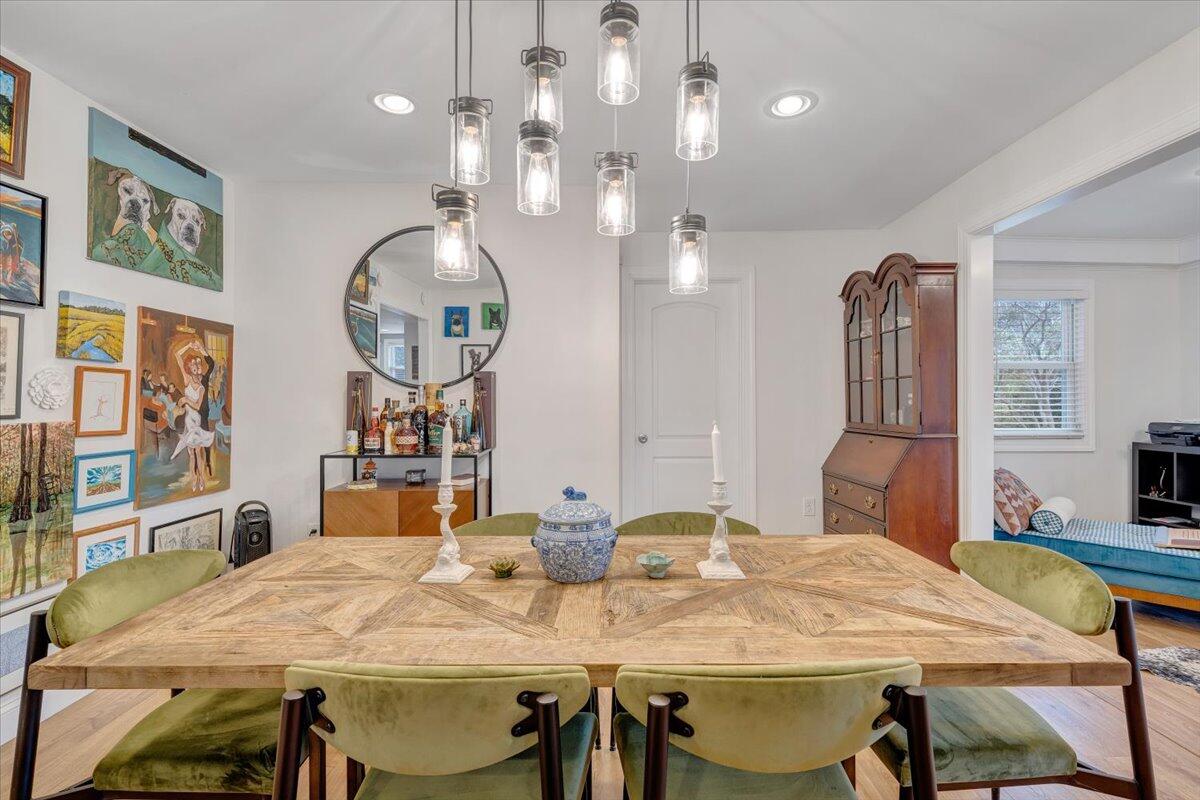 4515 Yellow Mountain Road Roanoke, VA 24014 - Photo 11 of 52 a view of a dining room with furniture