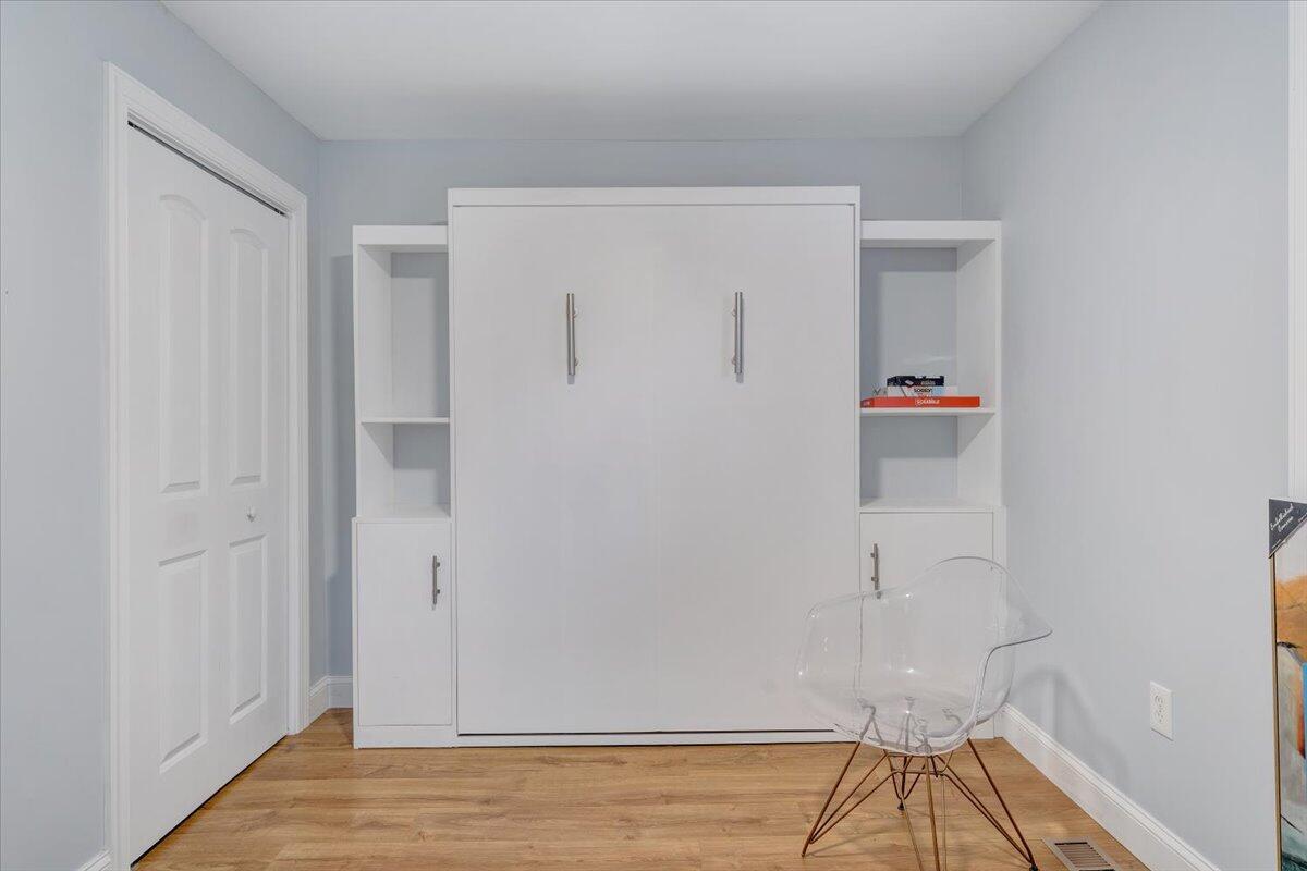 4515 Yellow Mountain Road Roanoke, VA 24014 - Photo 30 of 52 a view of small space