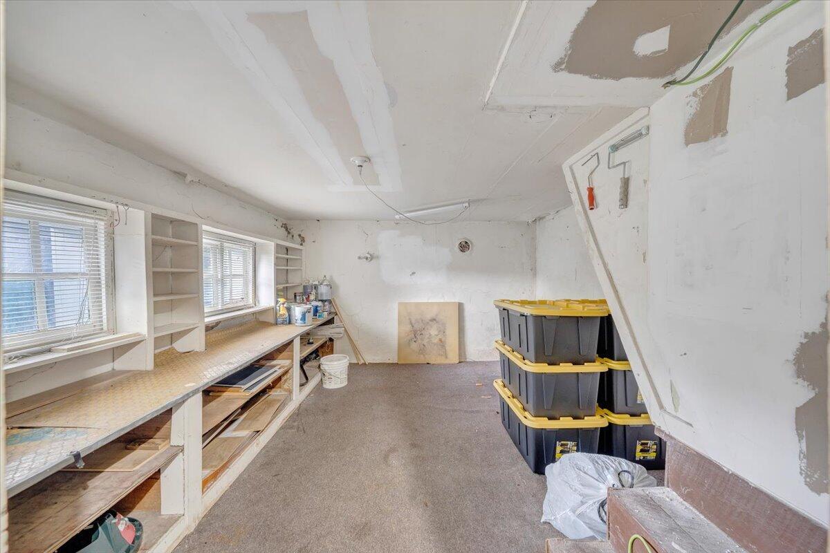 4515 Yellow Mountain Road Roanoke, VA 24014 - Photo 38 of 52 35-MIB02605