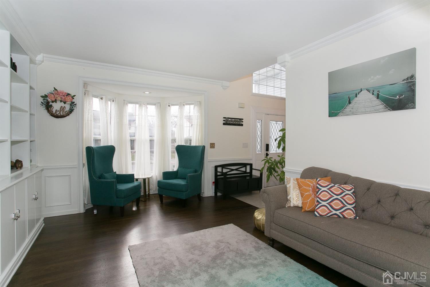 12 Lenox Street Edison, NJ 08817 - Photo 12 of 33 a living room with furniture and a couch