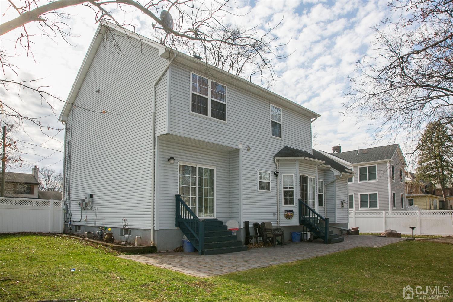 12 Lenox Street Edison, NJ 08817 - Photo 5 of 33 a front view of house with yard