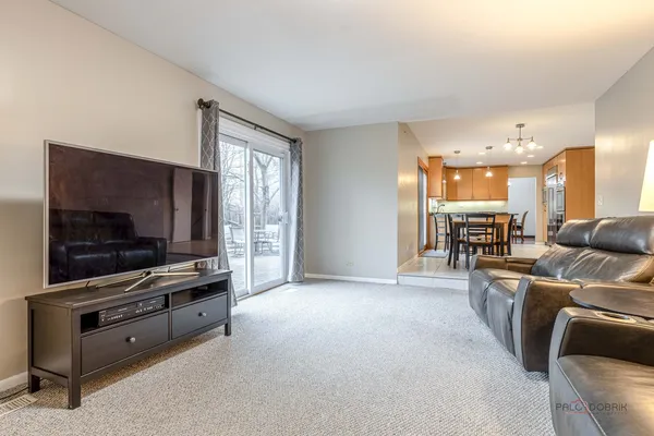 $565,000 | 240 Osage Terrace, Buffalo Grove, IL 60089