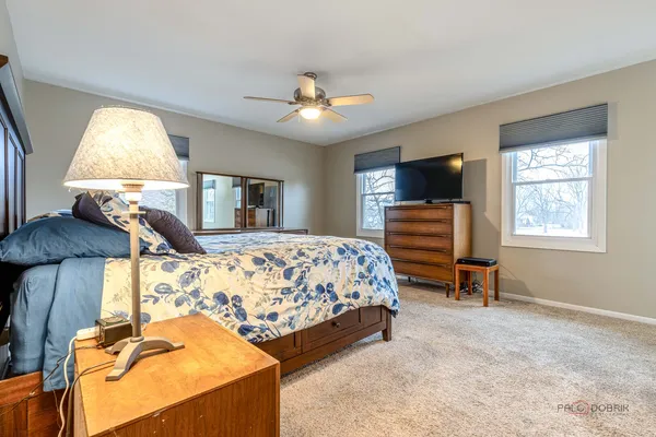 $565,000 | 240 Osage Terrace, Buffalo Grove, IL 60089