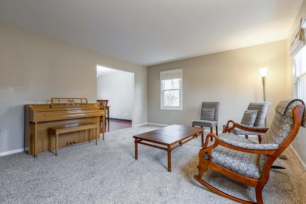 $565,000 | 240 Osage Terrace, Buffalo Grove, IL 60089