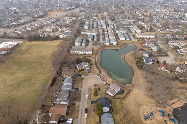 $565,000 | 240 Osage Terrace, Buffalo Grove, IL 60089