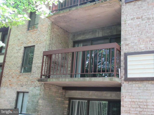 11605 Stoneview Square, Unit 12C Reston, VA 20191 - Photo 24 of 24 Balcony