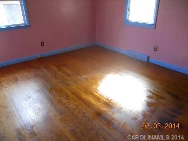 4626 Hidden Valley Road Charlotte, NC 28213 - Photo 5 of 10 Gallery Image 5