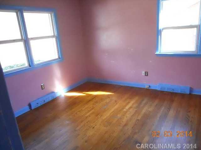 4626 Hidden Valley Road Charlotte, NC 28213 - Photo 6 of 10 Gallery Image 6