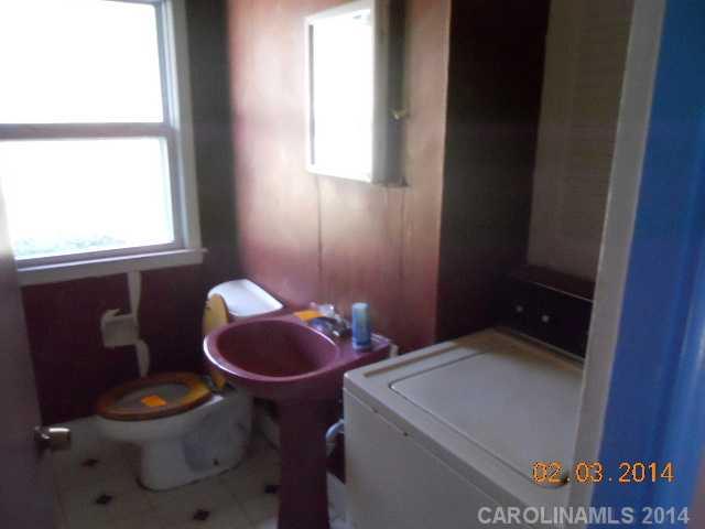 4626 Hidden Valley Road Charlotte, NC 28213 - Photo 7 of 10 Gallery Image 7