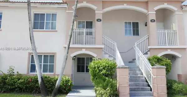 $1,800 | 2731 Southeast 12th Road, Unit 105, Homestead, FL 33035