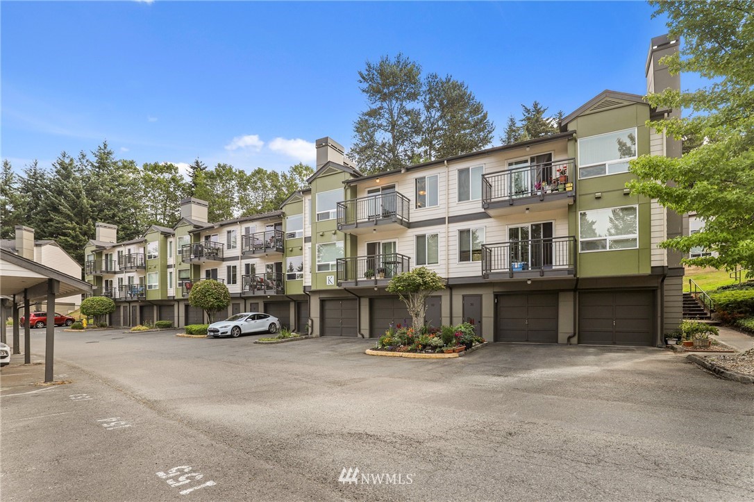 31500 33rd Place Southwest, Unit K202 Federal Way, WA 98023 - Photo 2 of 29