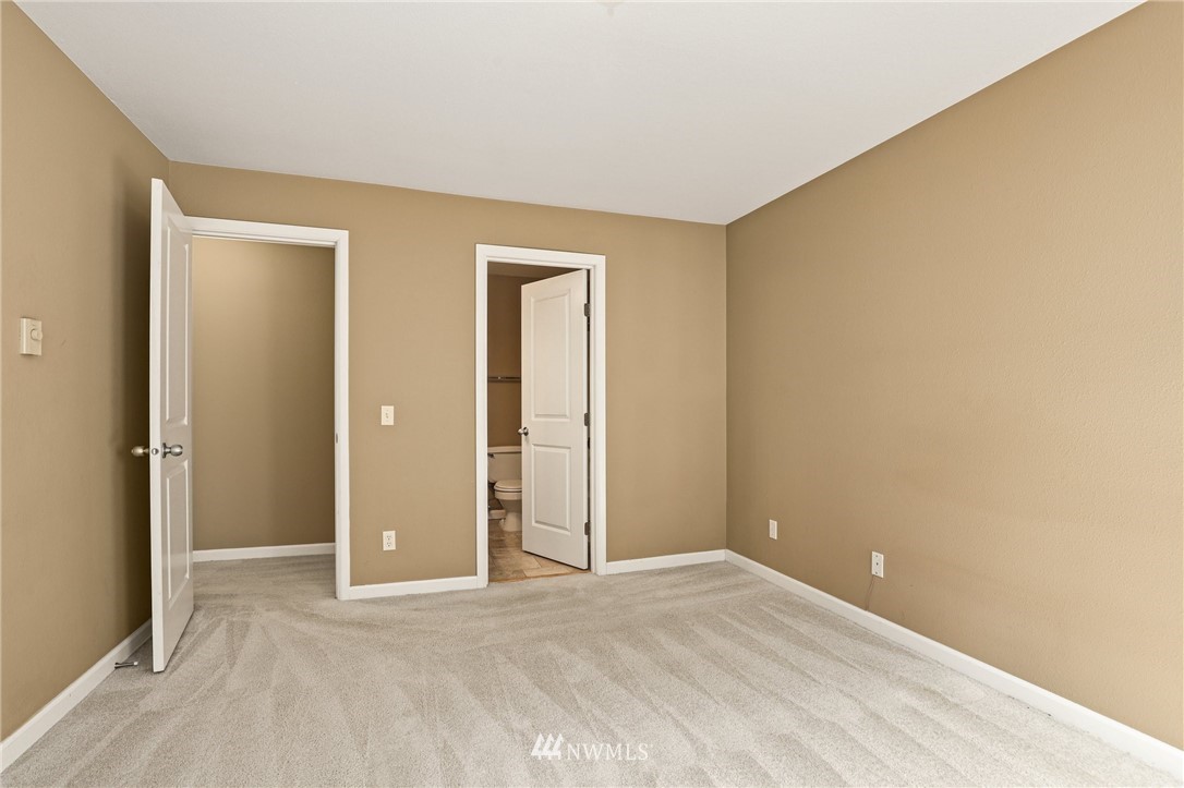 31500 33rd Place Southwest, Unit K202 Federal Way, WA 98023 - Photo 14 of 29