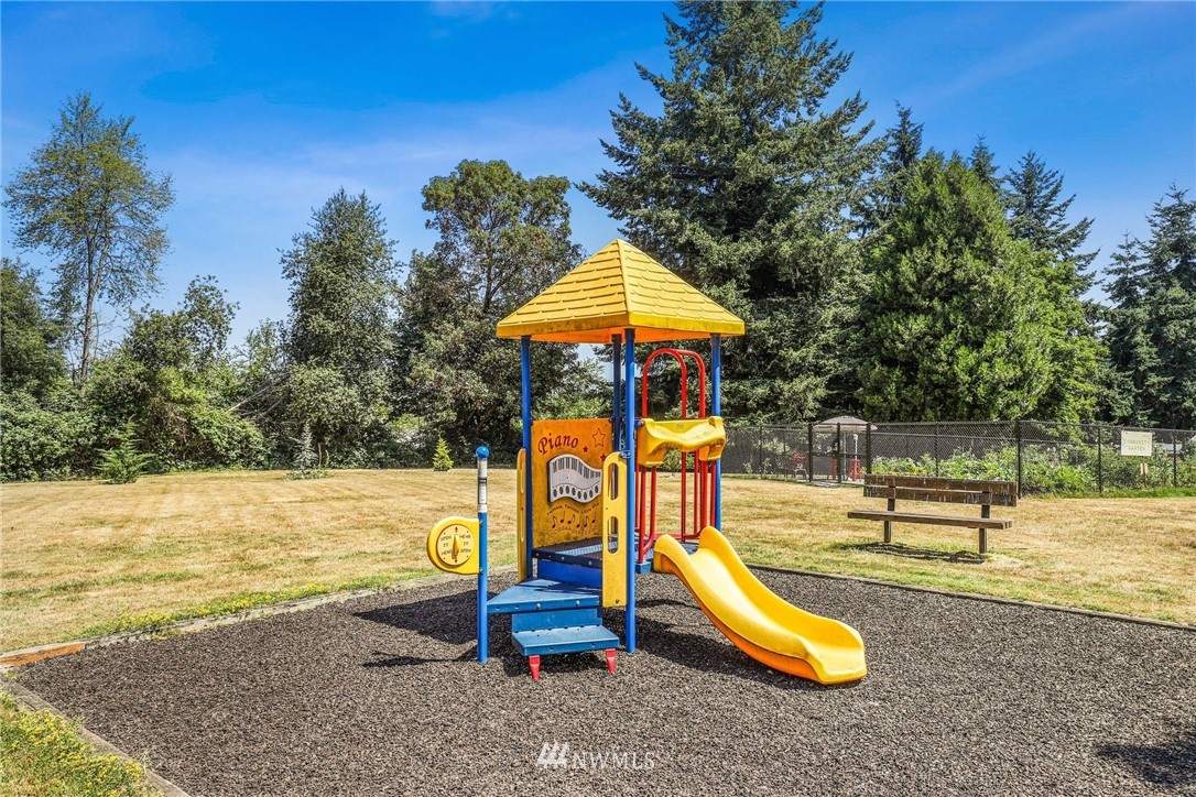31500 33rd Place Southwest, Unit K202 Federal Way, WA 98023 - Photo 27 of 29