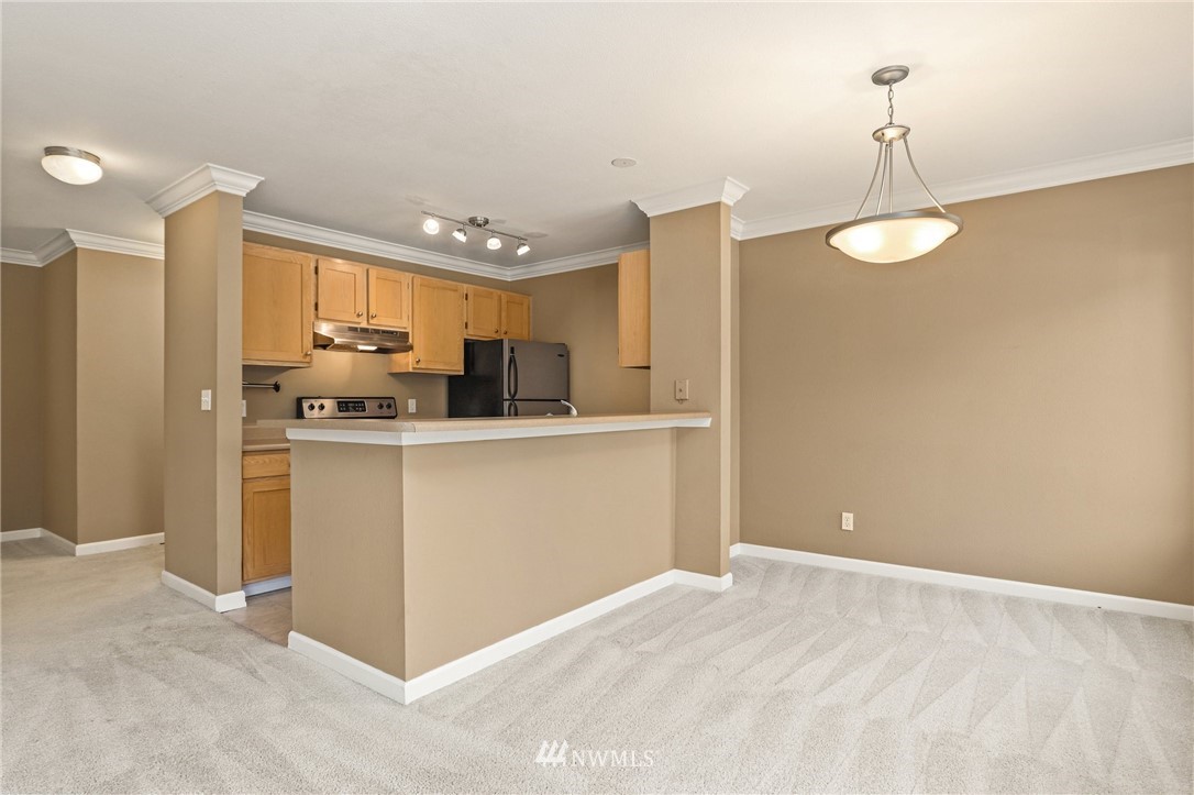 31500 33rd Place Southwest, Unit K202 Federal Way, WA 98023 - Photo 7 of 29