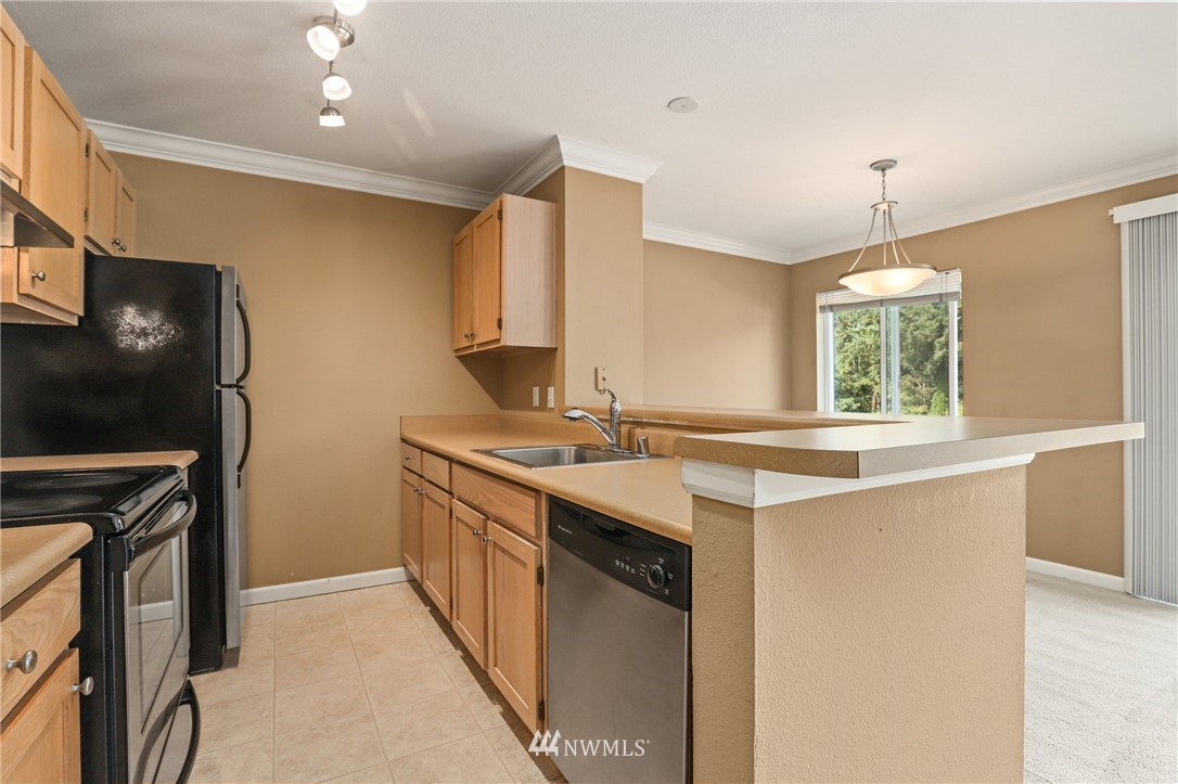31500 33rd Place Southwest, Unit K202 Federal Way, WA 98023 - Photo 9 of 29