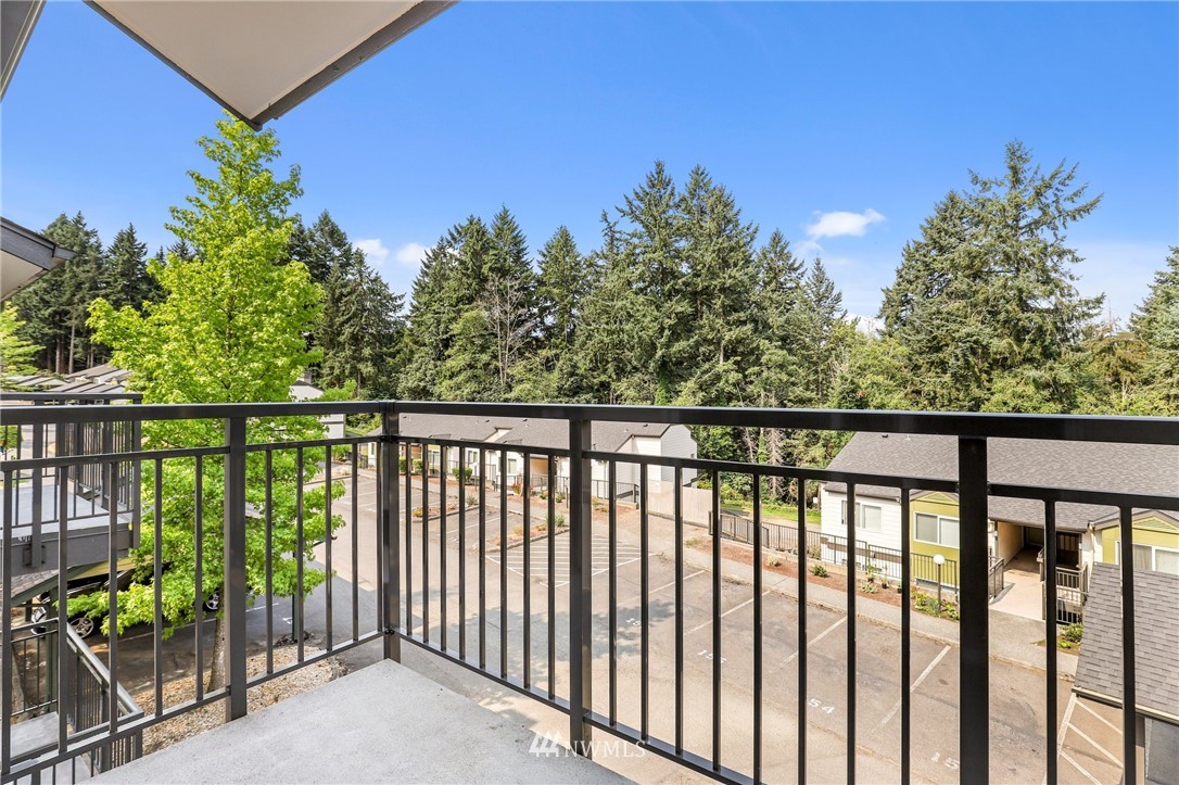 31500 33rd Place Southwest, Unit K202 Federal Way, WA 98023 - Photo 10 of 29