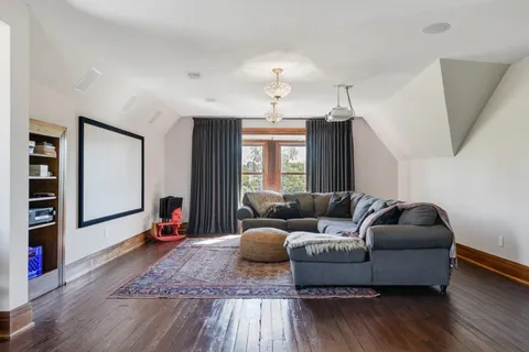 $1,750,000 | 903 A Russell Street, Nashville, TN 37206