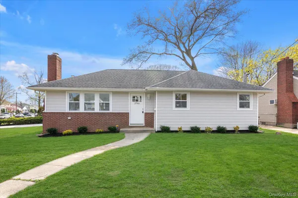 $729,000 | 2766 Woods Avenue, Oceanside, NY 11572