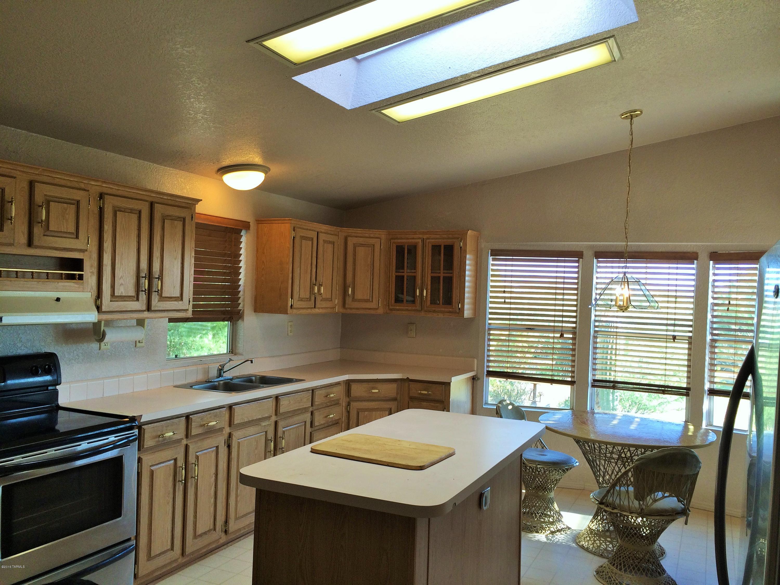 22257 South Shootingstar Road Tucson, AZ 85739 - Photo 6 of 47