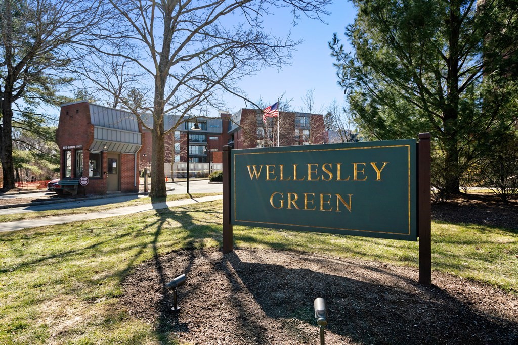 75 Grove Street, Unit 227 Wellesley, MA 02482 - Photo 20 of 24