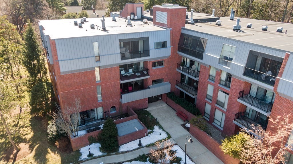 75 Grove Street, Unit 227 Wellesley, MA 02482 - Photo 21 of 24