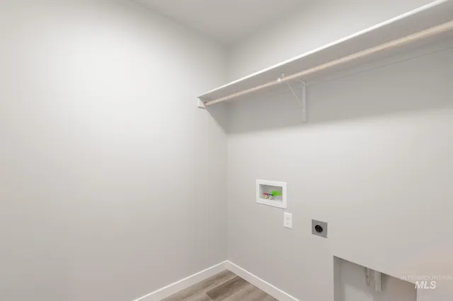 $393,990 | 3005 East Mossy Crk Drive, Kuna, ID 83634