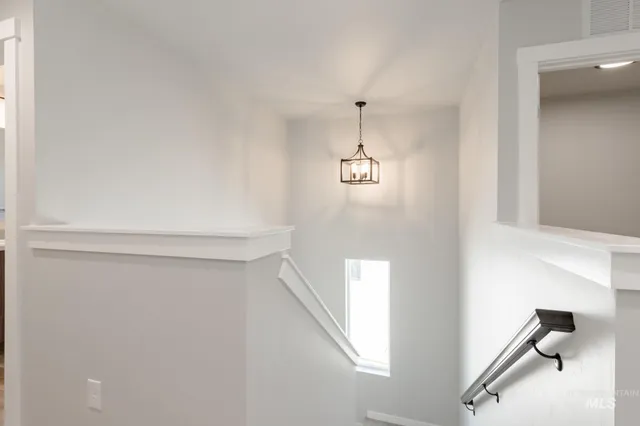 $393,990 | 3005 East Mossy Crk Drive, Kuna, ID 83634