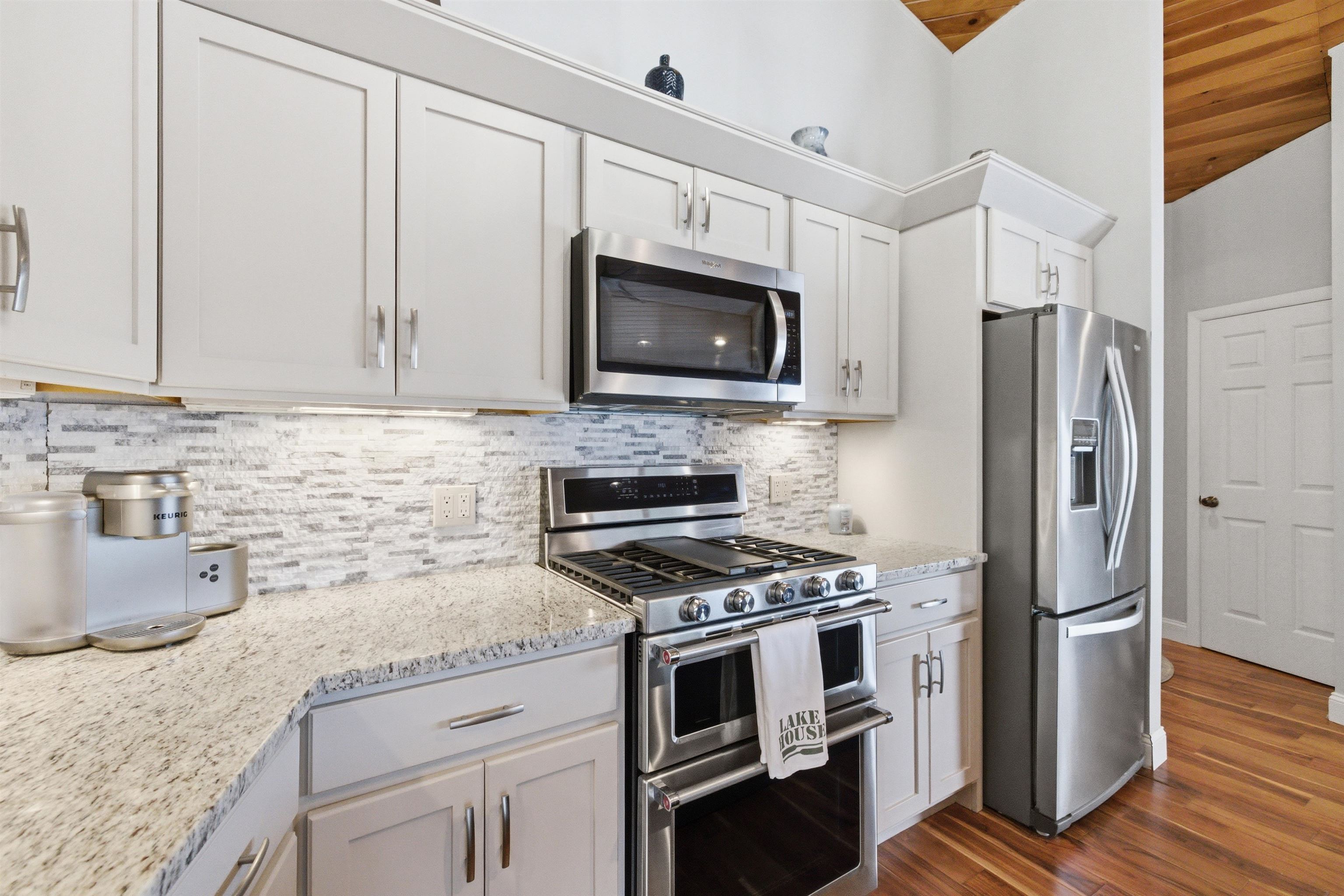 80 River Street Wolfeboro, NH 03894 - Photo 11 of 60