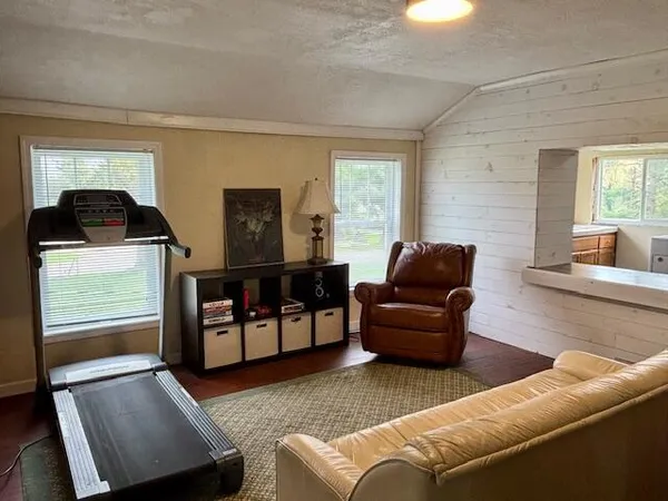 $239,900 | 67799 Crooked Creek Road, White Pigeon, MI 49099