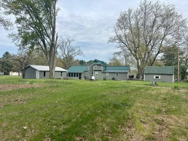 $239,900 | 67799 Crooked Creek Road, White Pigeon, MI 49099