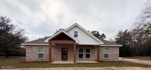 7258 Big Island Road Moss Point, MS 39562 - Photo 1 of 15 front exterior