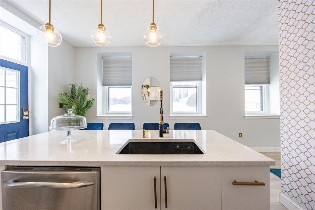 201 Thorndike Street, Unit 505 Lowell, MA 01852 - Photo 15 of 36