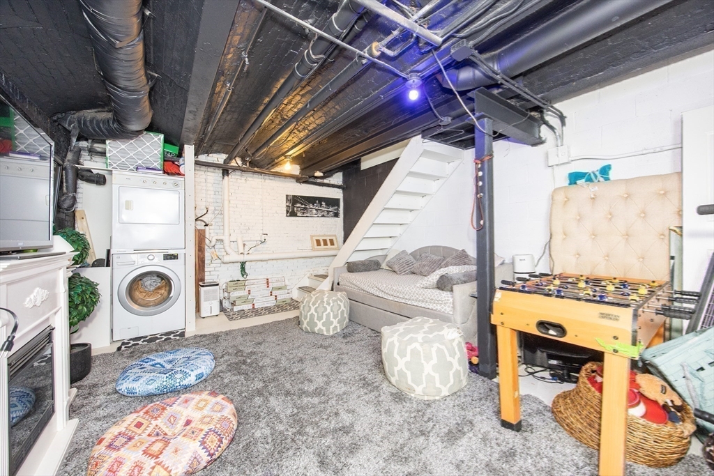 201 Thorndike Street, Unit 505 Lowell, MA 01852 - Photo 32 of 36