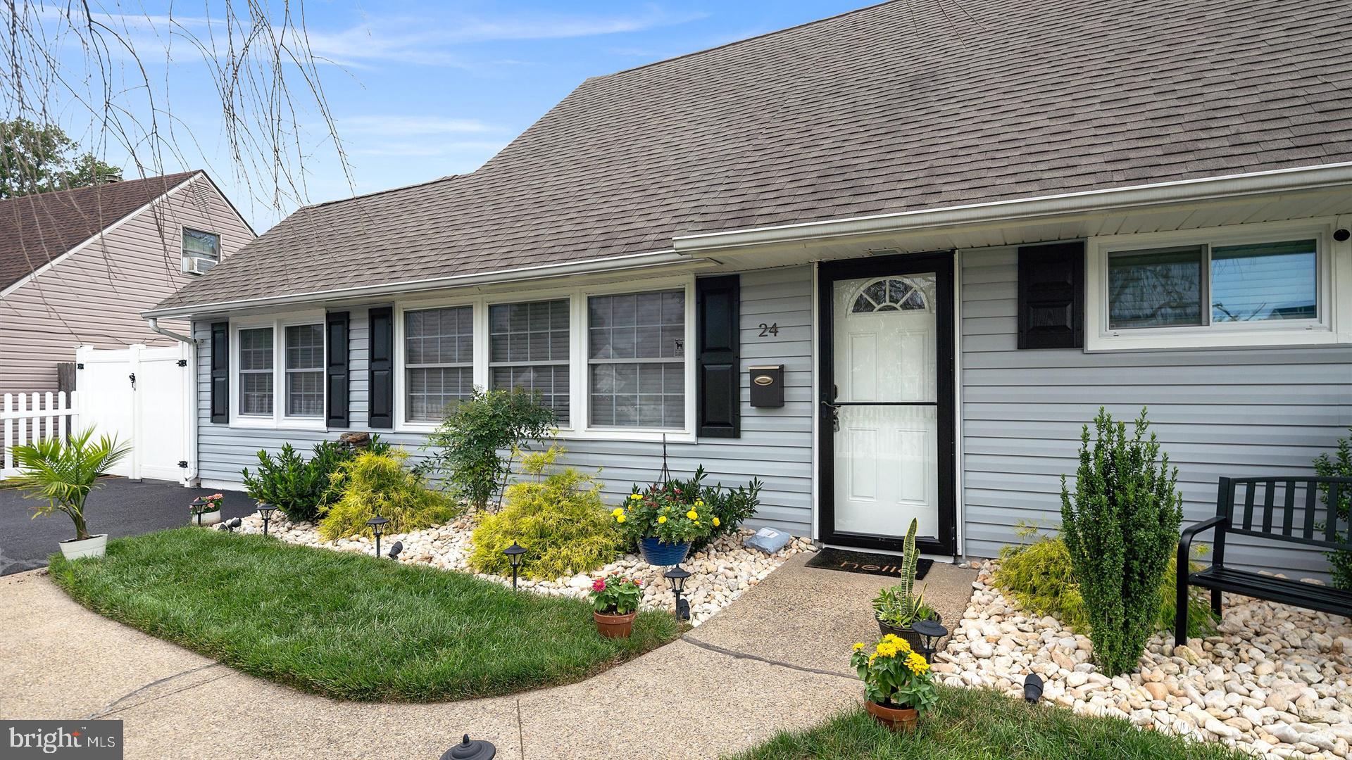 24 Misty Pine Road Levittown, PA 19056 - Photo 2 of 36 Exterior Front