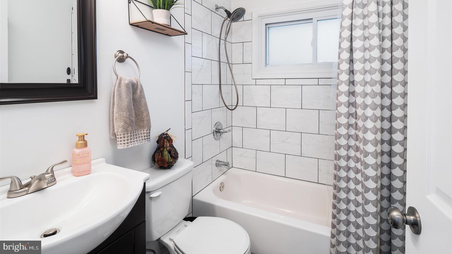 24 Misty Pine Road Levittown, PA 19056 - Photo 30 of 36 Bathroom #1 (Main Level)