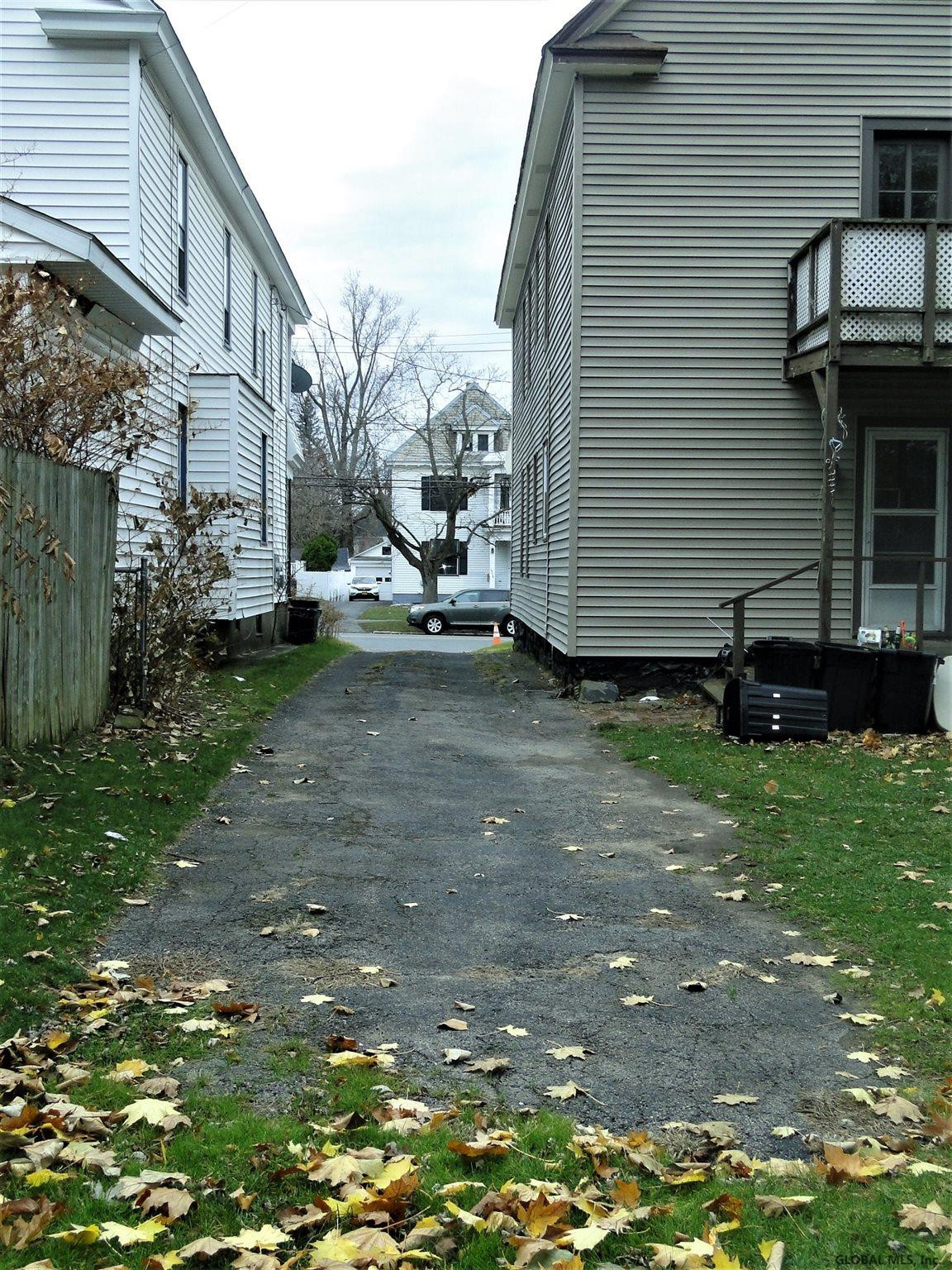 1573-75 Rugby Road Schenectady, NY 12308 - Photo 4 of 12 Photo 4