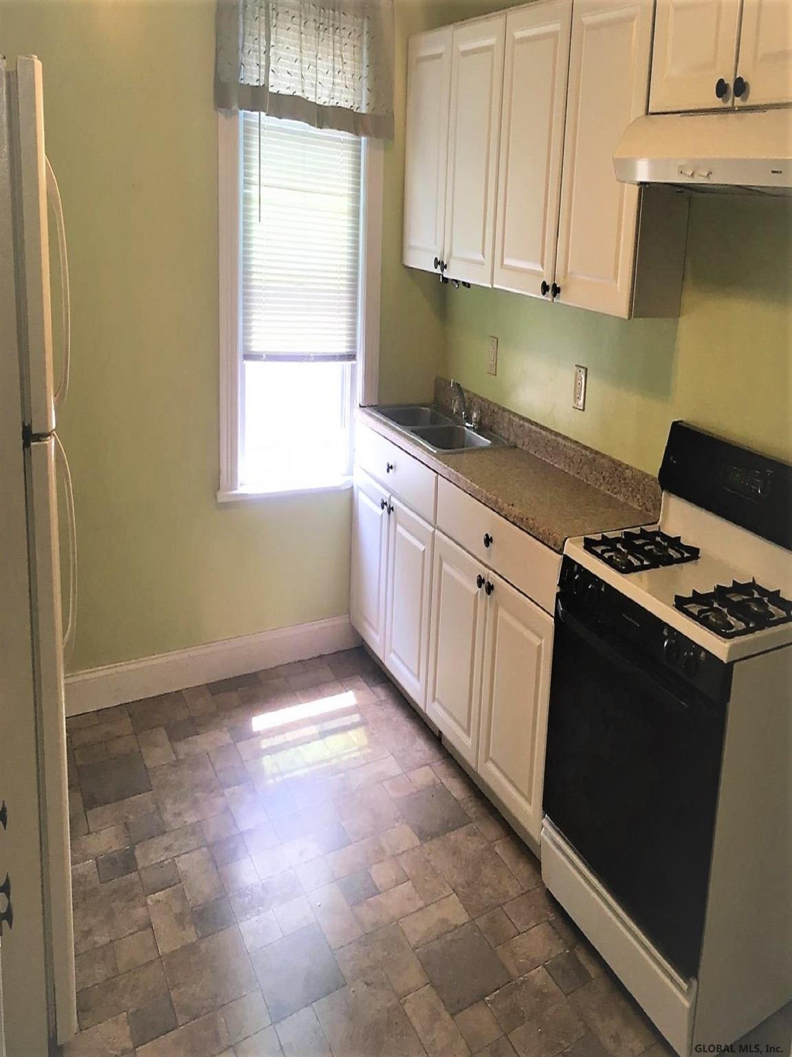 1573-75 Rugby Road Schenectady, NY 12308 - Photo 7 of 12 Photo 7