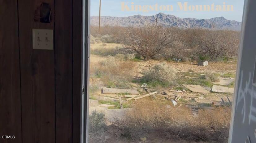 91525 Palm Road Baker, CA 92309 - Photo 15 of 40 From rear of Mobile Home looking at King