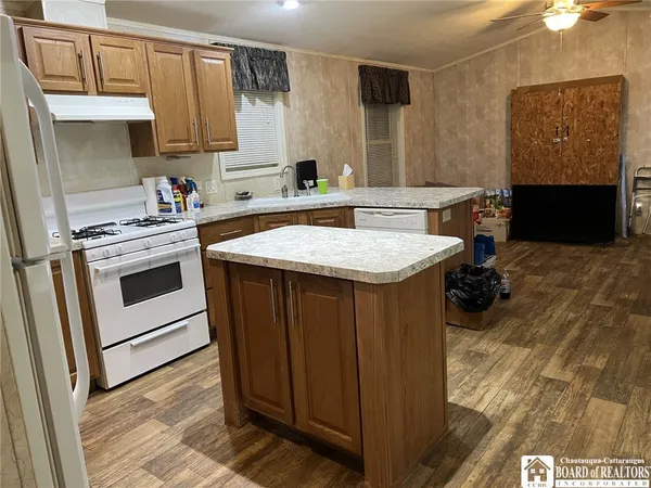 $52,900 | 304 East Elmwood Avenue, Ellicott, NY 14733