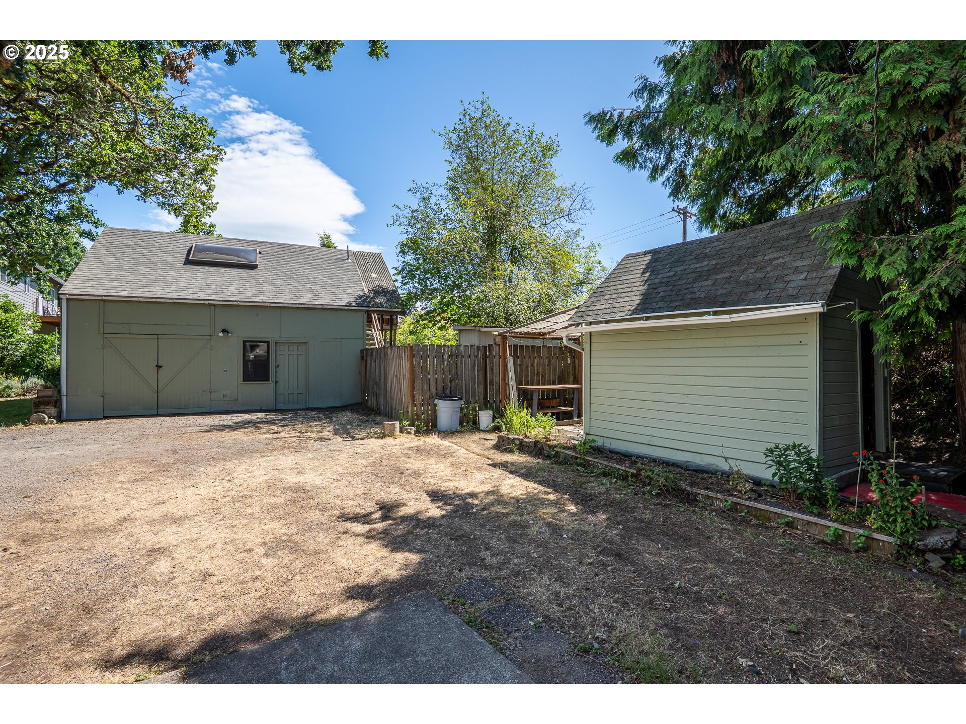 33680 Seavey Loop Road Eugene, OR 97405 - Photo 13 of 36 Gallery Image 13