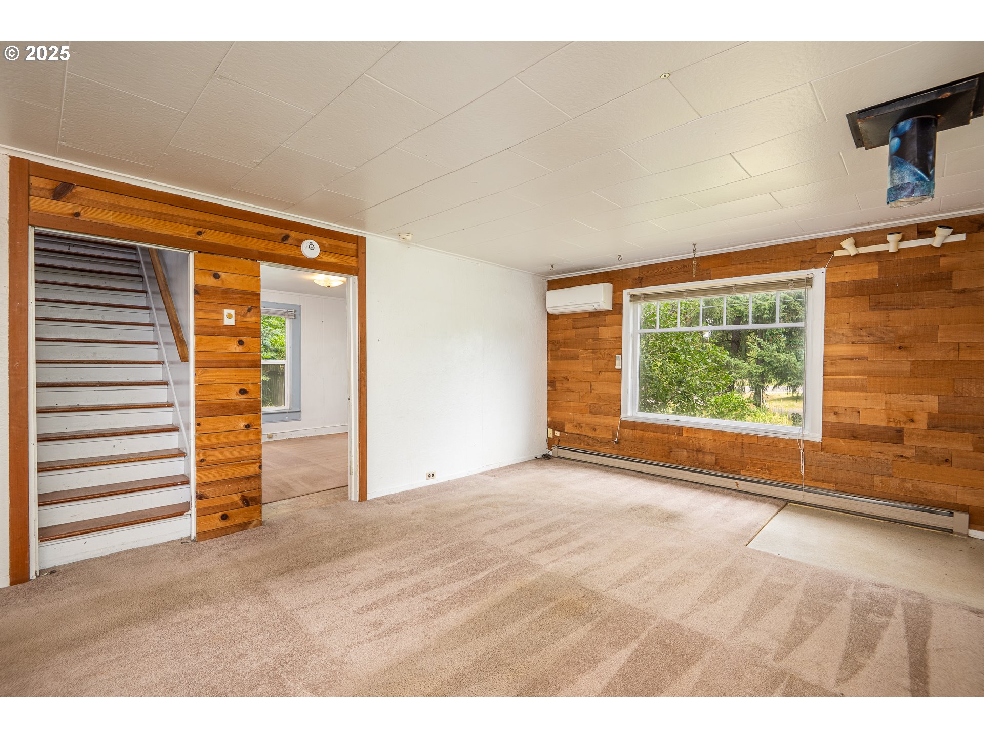 33680 Seavey Loop Road Eugene, OR 97405 - Photo 23 of 36 Gallery Image 23