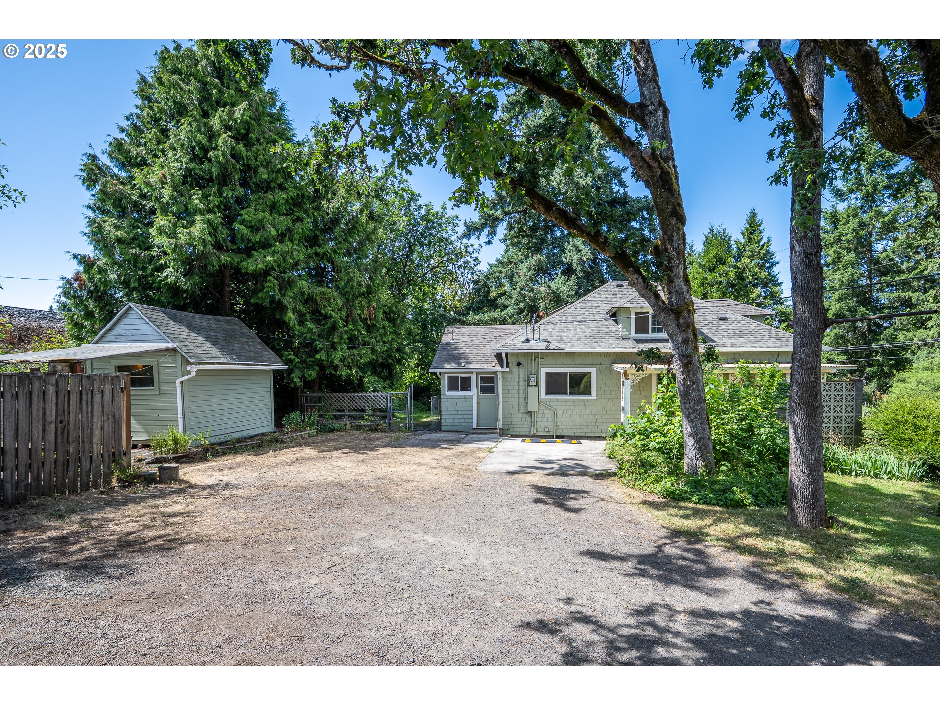 33680 Seavey Loop Road Eugene, OR 97405 - Photo 8 of 36 Gallery Image 8