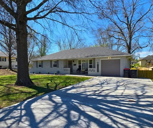 $293,500 | 102 Garden Lane, Excelsior Springs, MO 64024