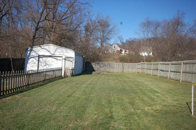 1336 Thomason Road Southeast Roanoke, VA 24014 - Photo 13 of 19 BACKYARD