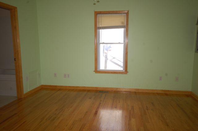 1336 Thomason Road Southeast Roanoke, VA 24014 - Photo 4 of 19 MASTER BEDROOM