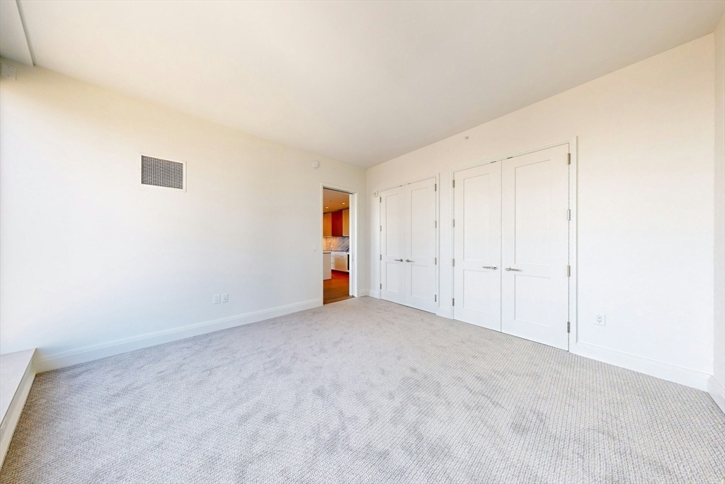 240 Devonshire Street, Unit 4011 Boston, MA 02110 - Photo 11 of 21 a view of an empty room