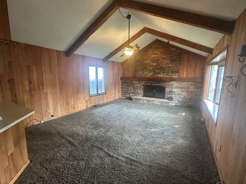 516 North 6th Street Rochelle, IL 61068 - Photo 7 of 15 a view of a livingroom with a fireplace