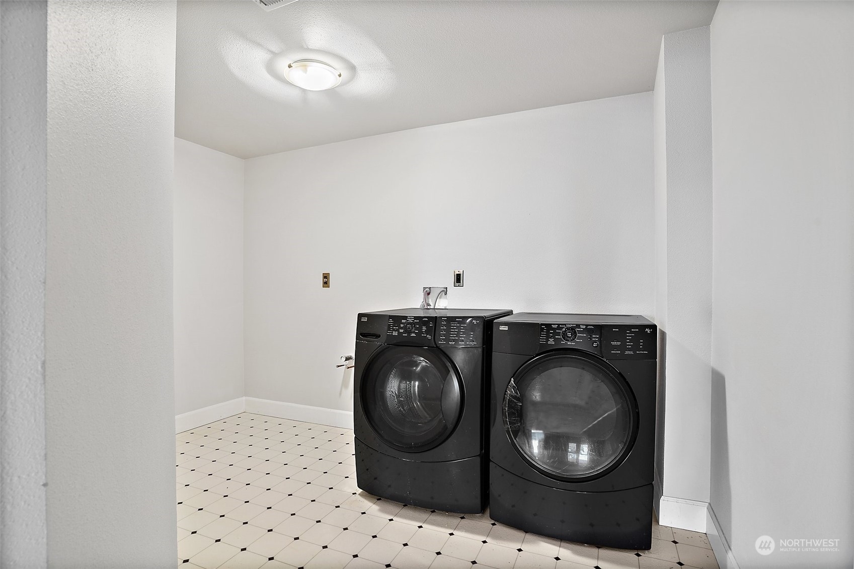 2772 Locker Road Southeast Port Orchard, WA 98366 - Photo 27 of 40 Gallery Image 27